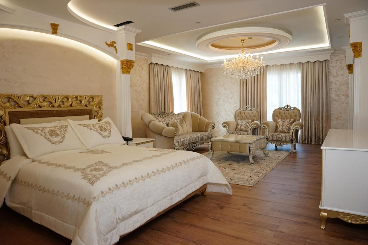 Eiffel 4* Tirana
